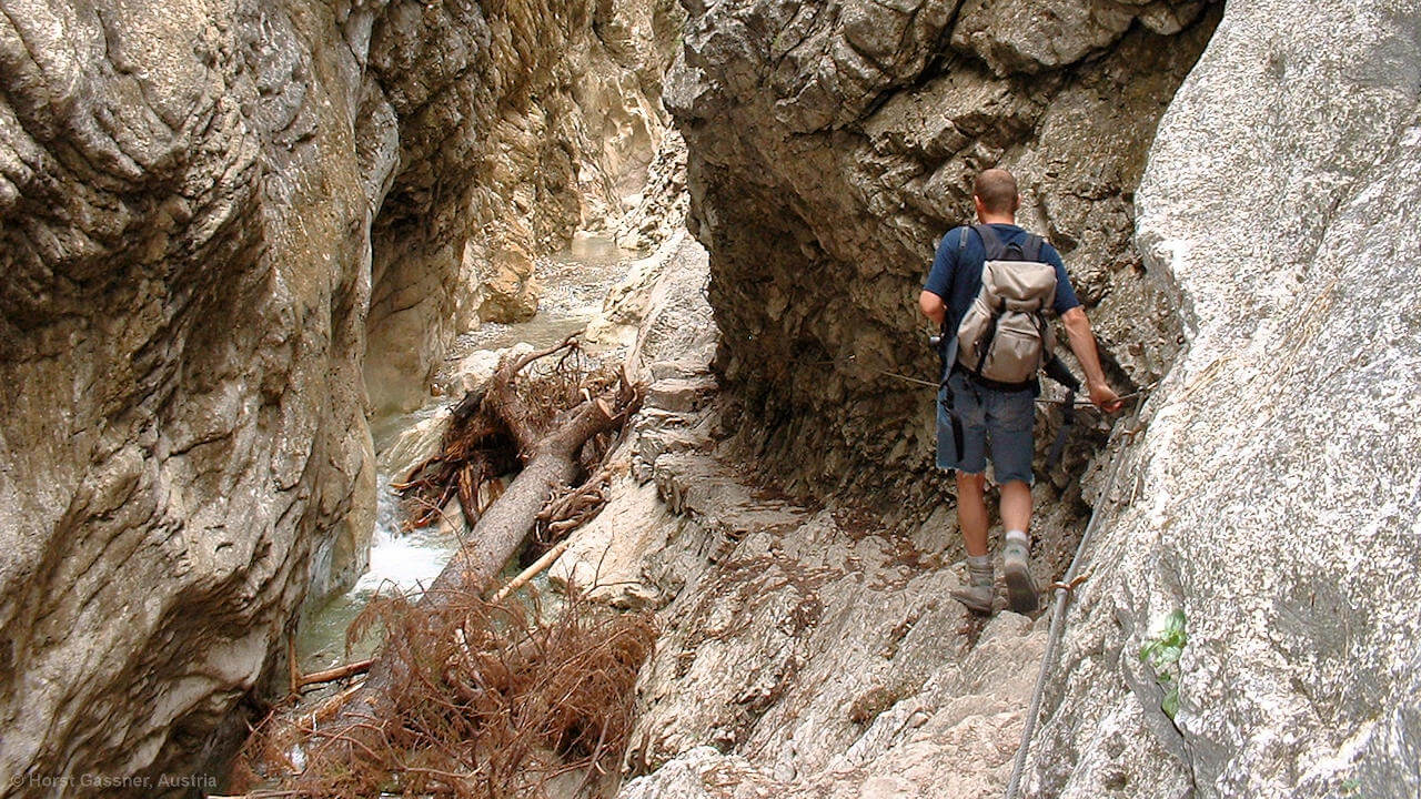 Seilsicherung in der Burggrabenklamm