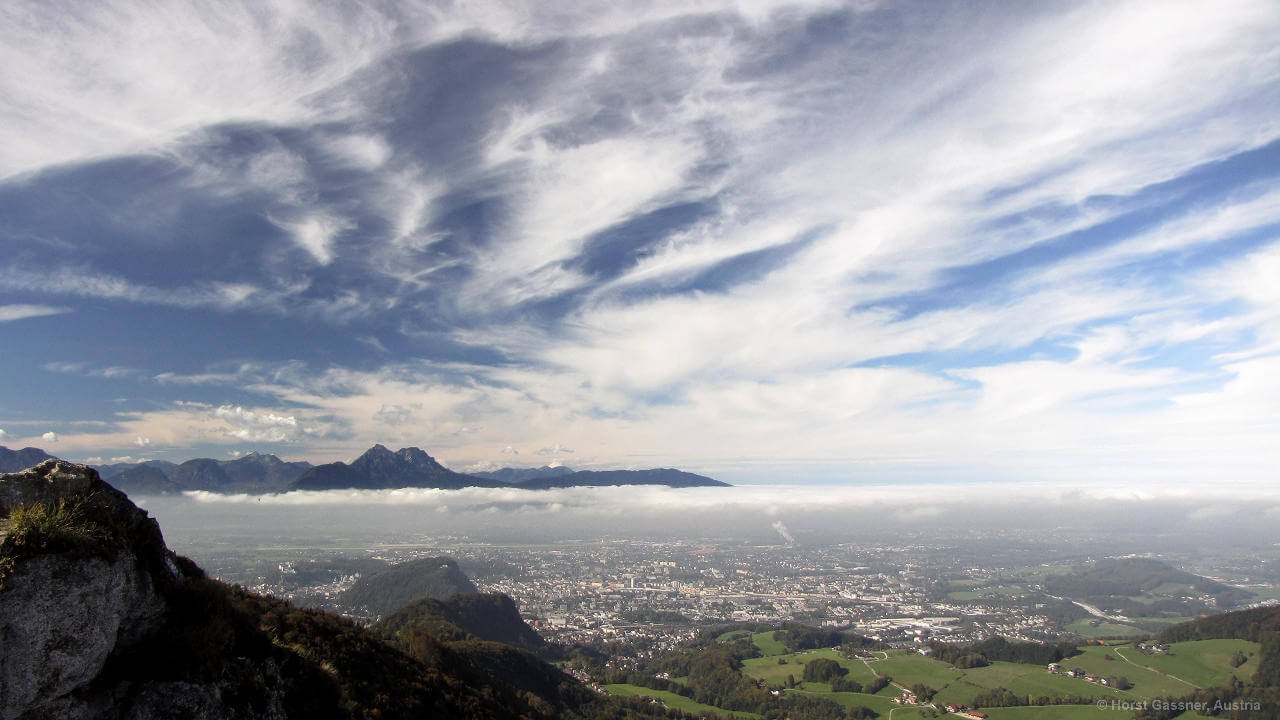 Der Nockstein - sommerlicher Blick nach Salzburg Der Nockstein - sommerlicher Blick nach Salzburg