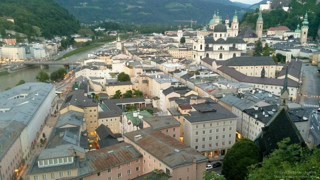Sind alle Kuppeln alt genug, gibt es sichtbare Kunstwerke? Die Panoramafreiheit erspart dir solche Fragen. Sind alle Kuppeln alt genug, gibt es sichtbare Kunstwerke? Die Panoramafreiheit erspart dir solche Fragen.