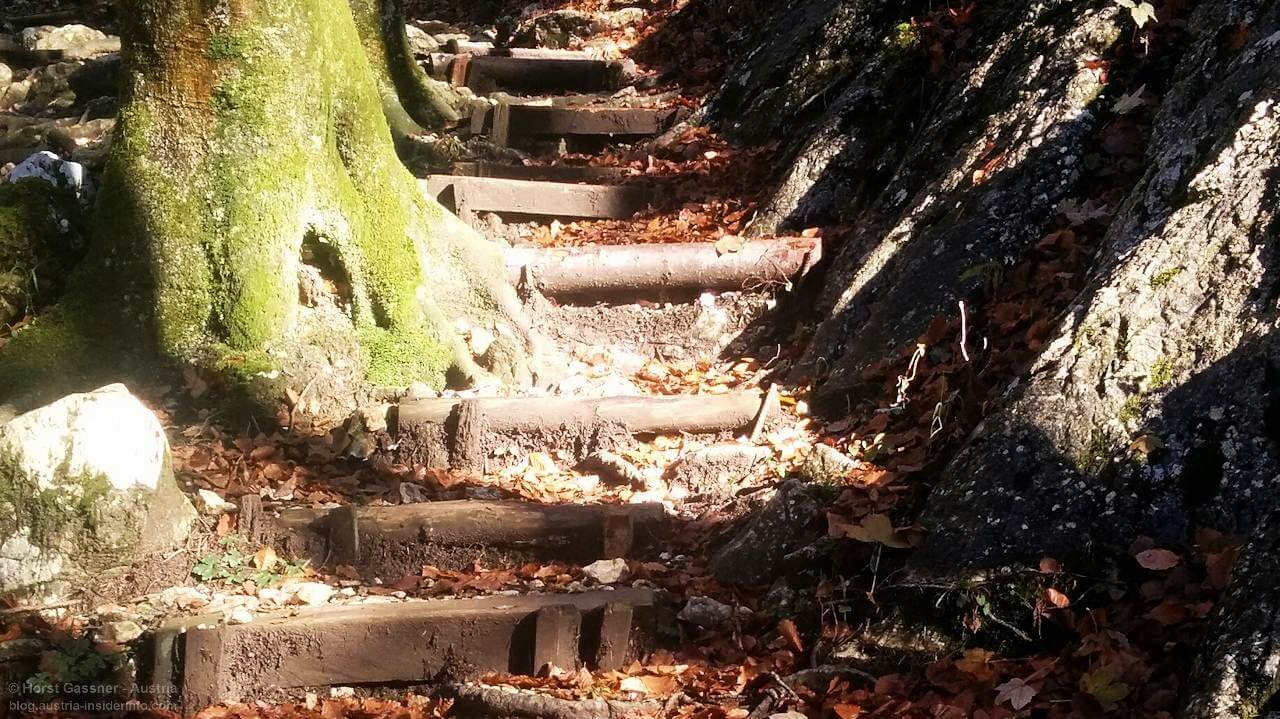 So sahen die alten Stufen aus. Der erste Wegabschnitt ist noch so erhalten.
