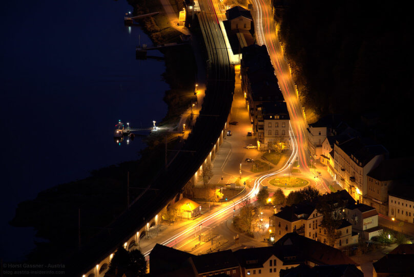 Kreisverkehr Königstein bei Nacht
