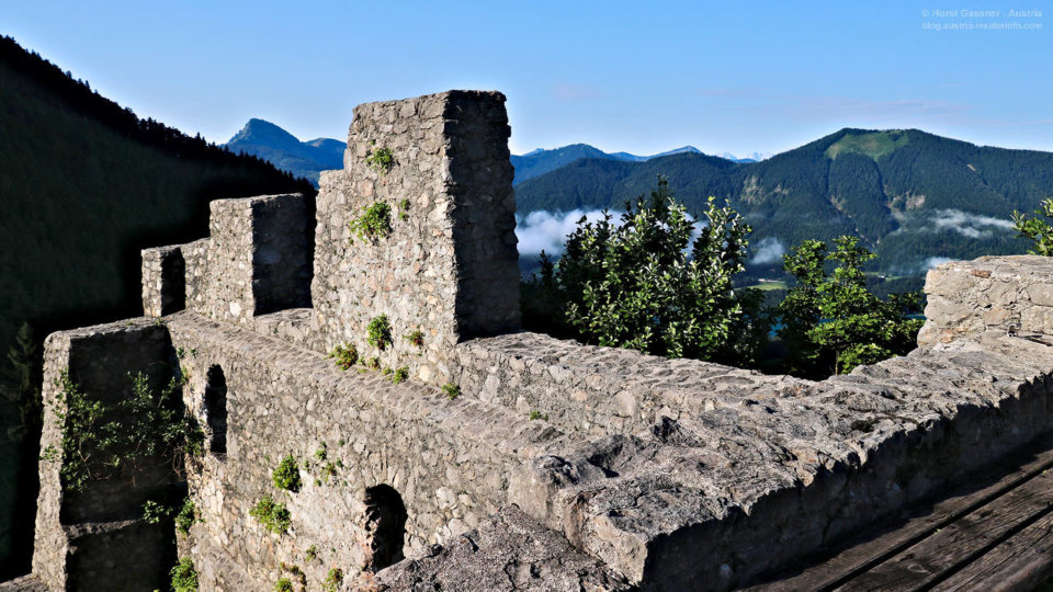 Ruine Wartenfels oben