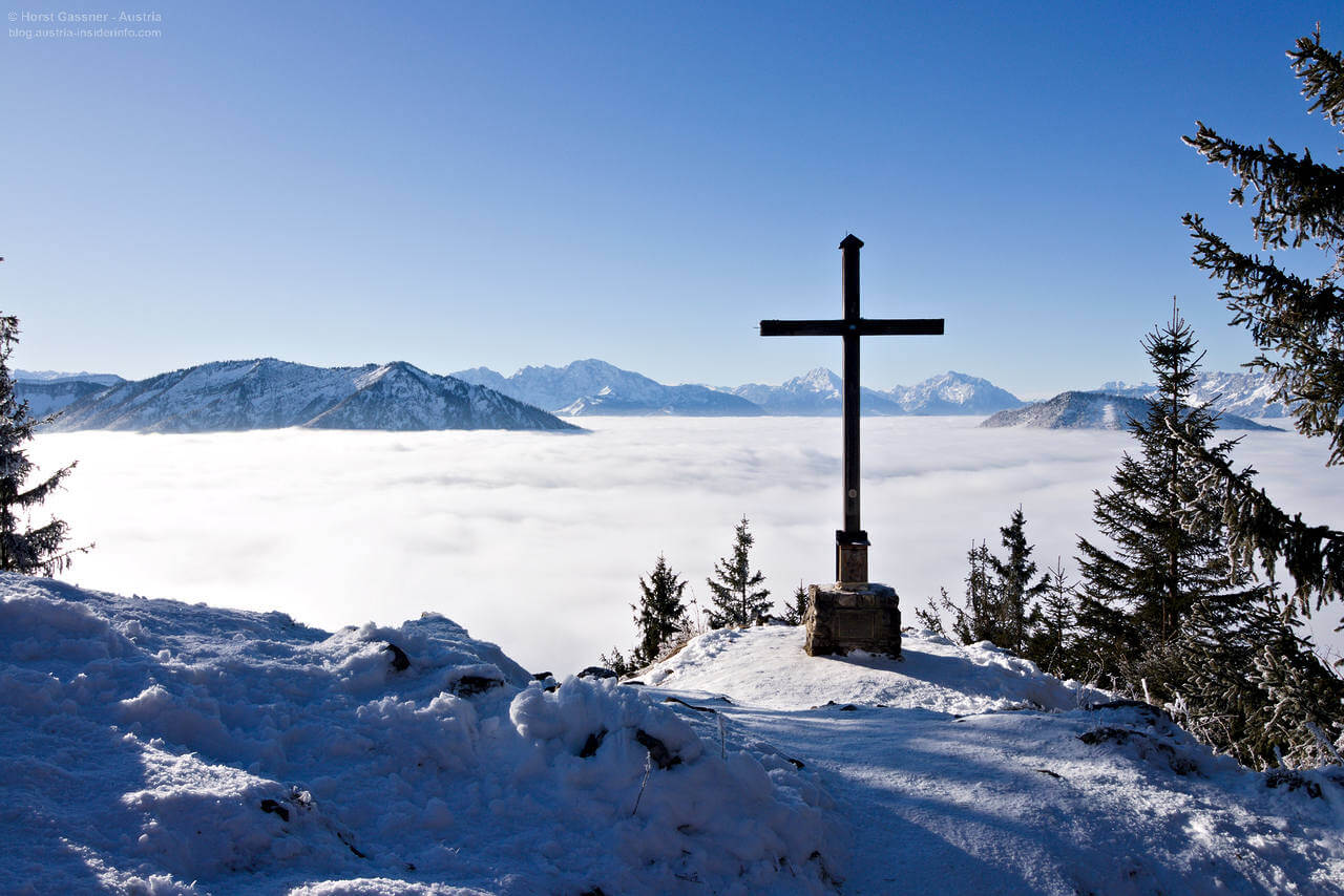 Winterwanderungen - hilfreiche Tipps - am Gipfel des Lidaun im Winter